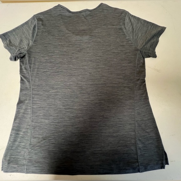 PATAGONIA CAPILENE COOL LIGHTWEIGHT LADIES SHORT SLEEVE SHIRT SIZE XL
GRAY TONES - Picture 2 of 12